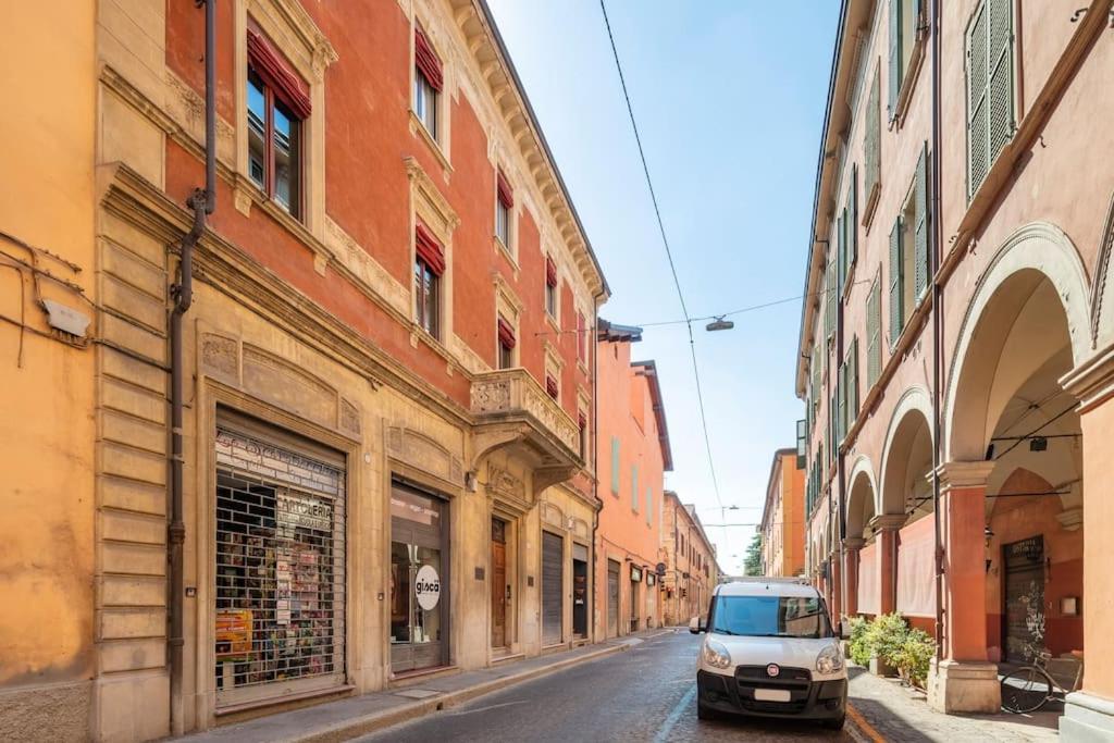 Central Elegant Apartment - Liberty House Bologna Exterior foto