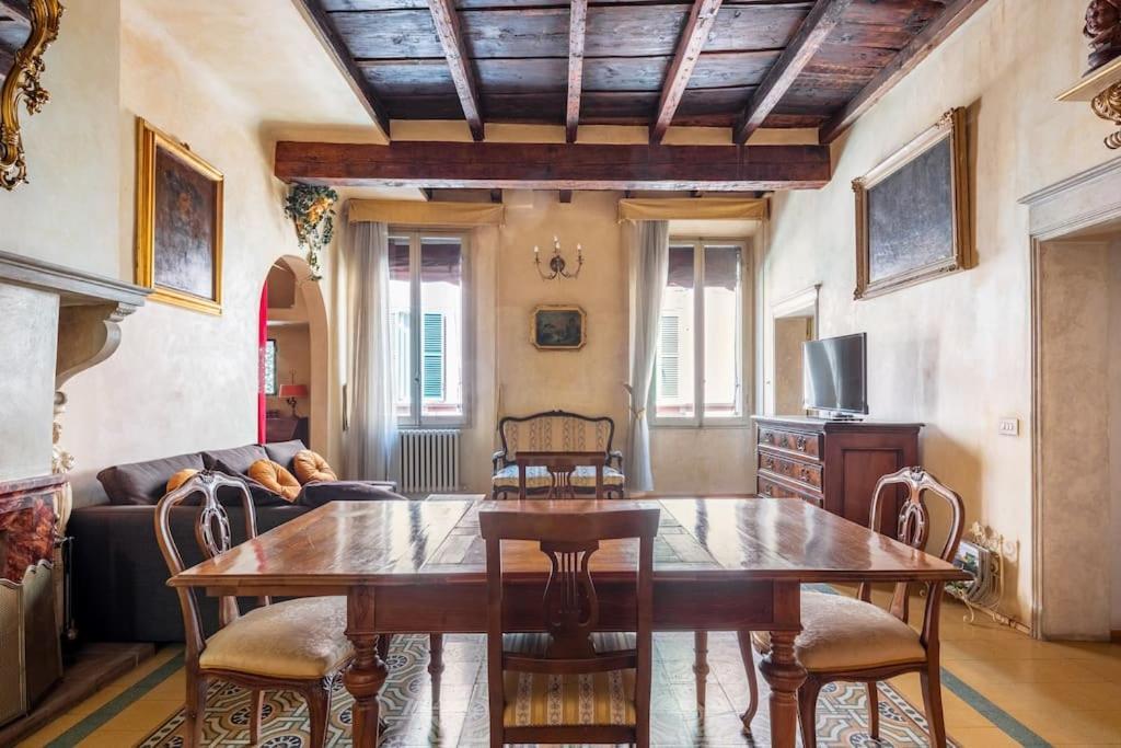 Central Elegant Apartment - Liberty House Bologna Exterior foto